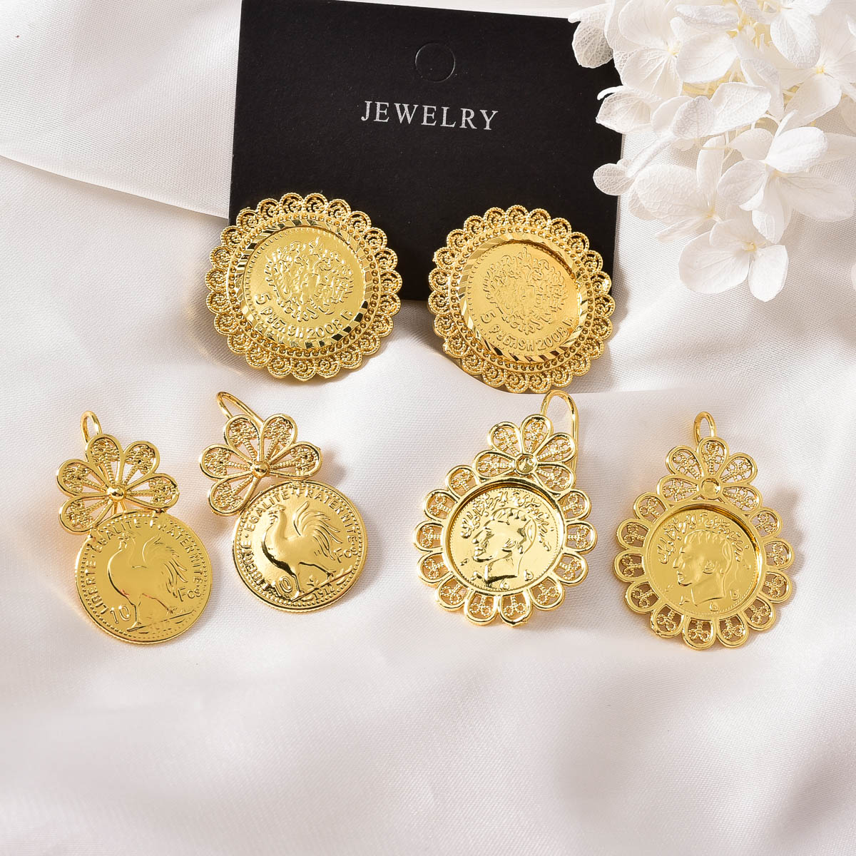 Vintage Collectible Coins - Anting-anting kancing berbentuk medali koin wanita,